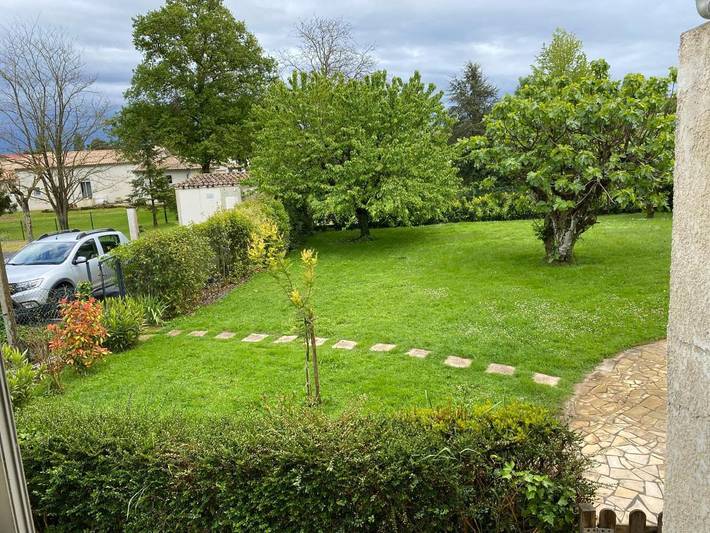 Gîte pour 2 personnes, avec jardin et vue à Cozes - 4