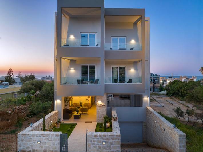 Holiday rental for 2 people, with balcony and garden in Crete