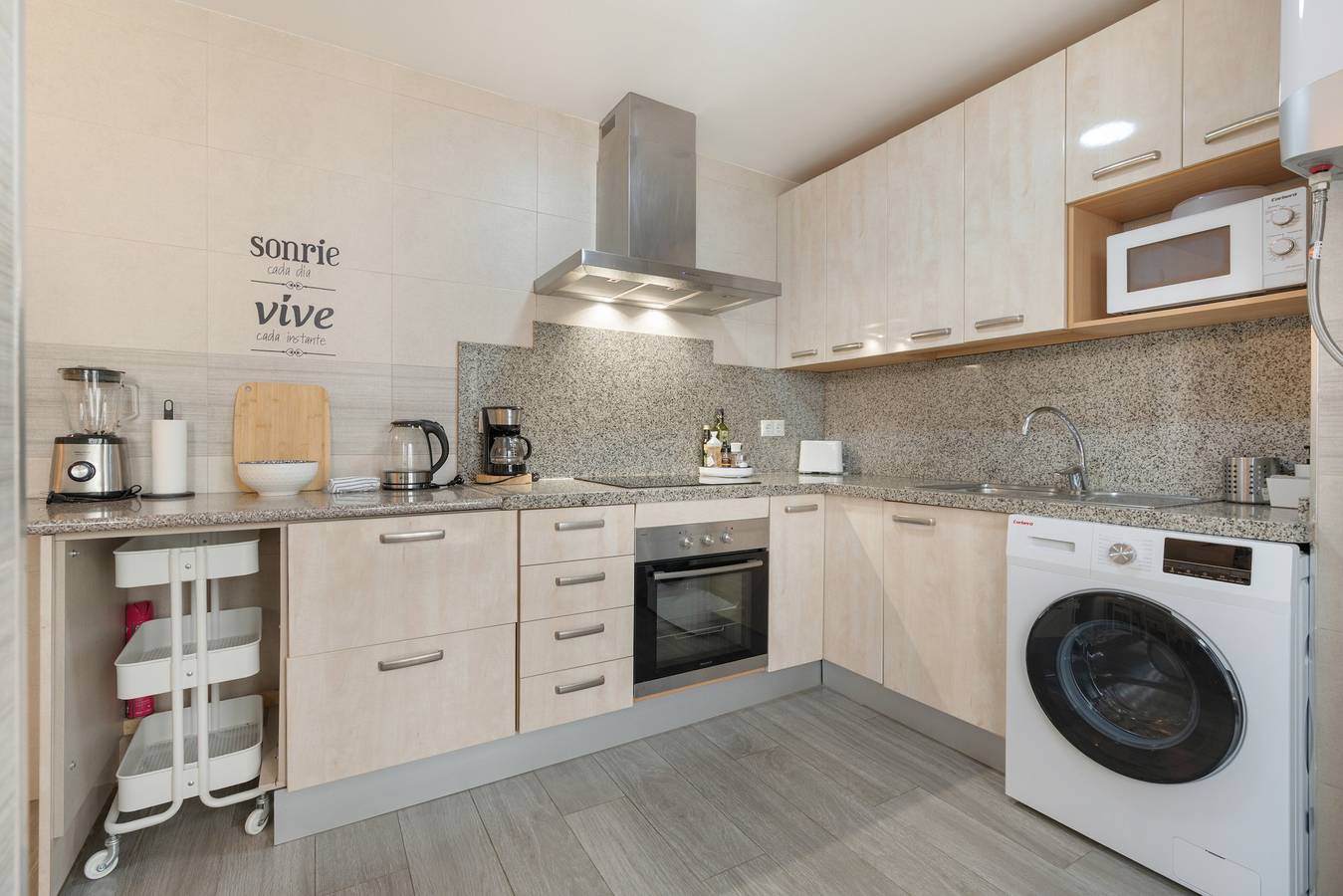 Entire apartment, Claudia’s House in Motril – Central Apartment with 2 Bedrooms and Patio in Motril, Costa Tropical