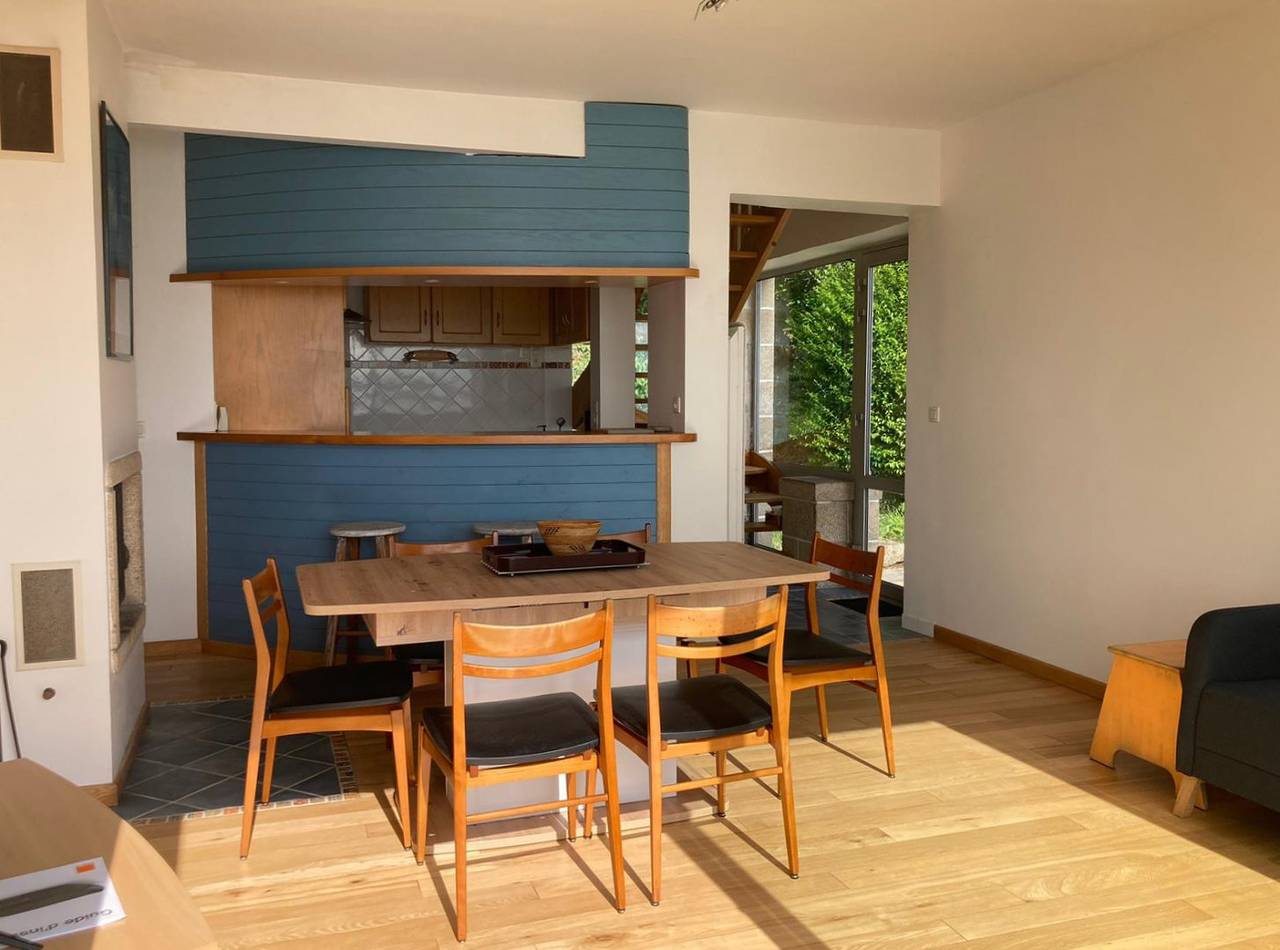 Maison Ty Bastian, 100 m², 1 à 6 personnes, au dessus de la plage in Saint-Michel-en-Grève, Ceinture Dorée