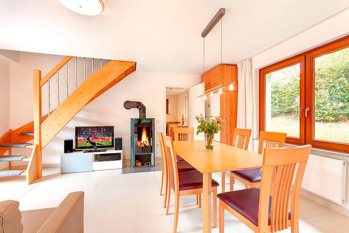 Ferienhaus für 8 Personen, mit Terrasse und Garten in Baabe - 2
