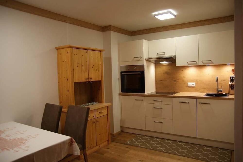 Ferienwohnung 02 - Gästehaus Obererlacher in Gailtaler Alpen, Obertilliach