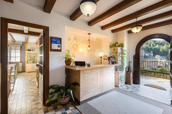 Casa rural con piscina para 2 personas, con vistas además de piscina y jardín en Pirineo Aragonés - 2