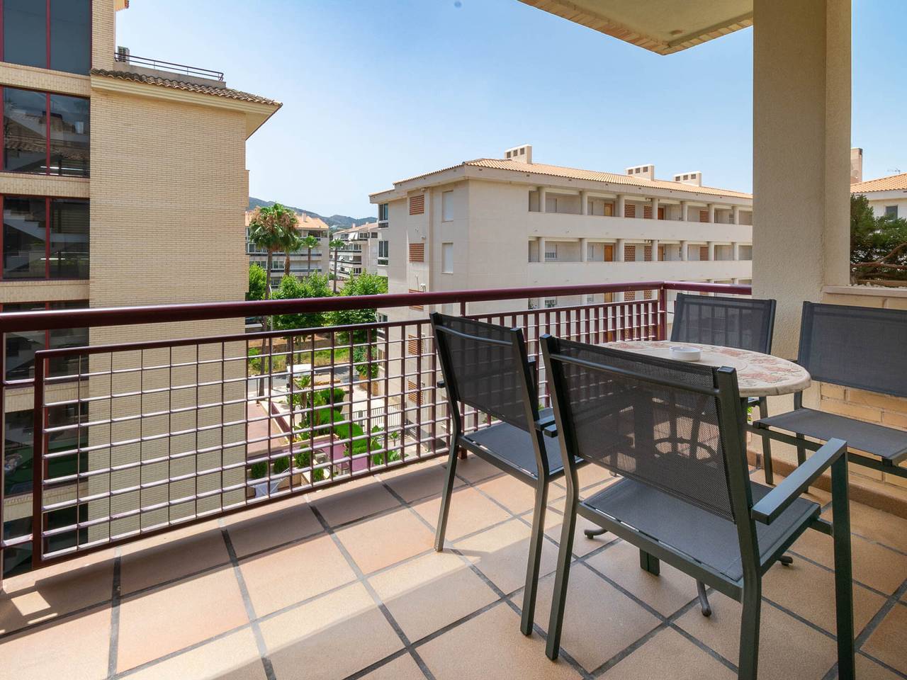 Apartamento entero, Moderno apartamento en Albir con piscina comunitaria, 2 habitaciones para 5 personas in L'Albir, Alfàs del Pi