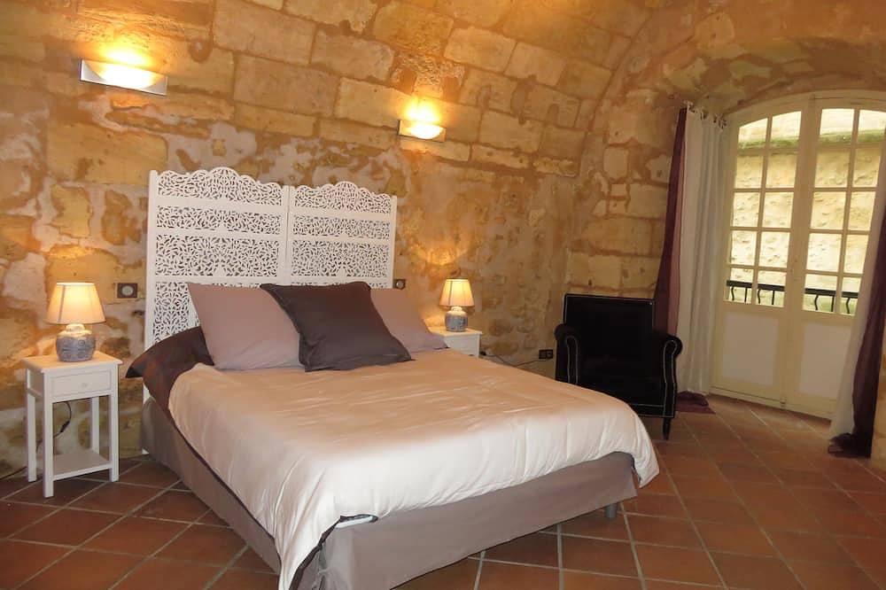 Geheel appartement, Grote warme T2 68 M2, atypische, in het historische centrum in Bordeaux, Bordeaux en omgeving