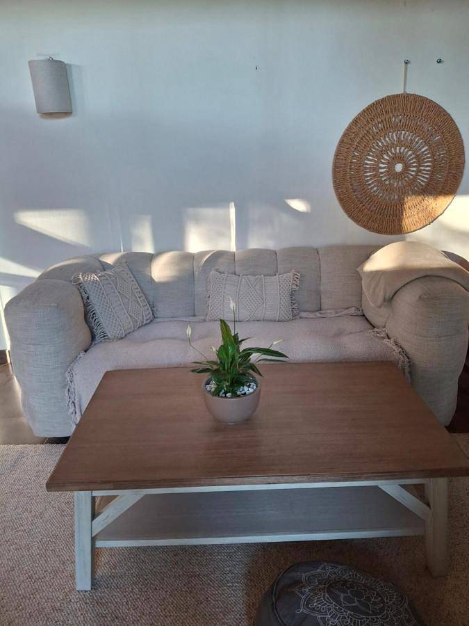 Location de vacances pour 4 personnes, avec piscine et jardin ainsi que terrasse et vue, animaux acceptés à Laval-Pradel - 4