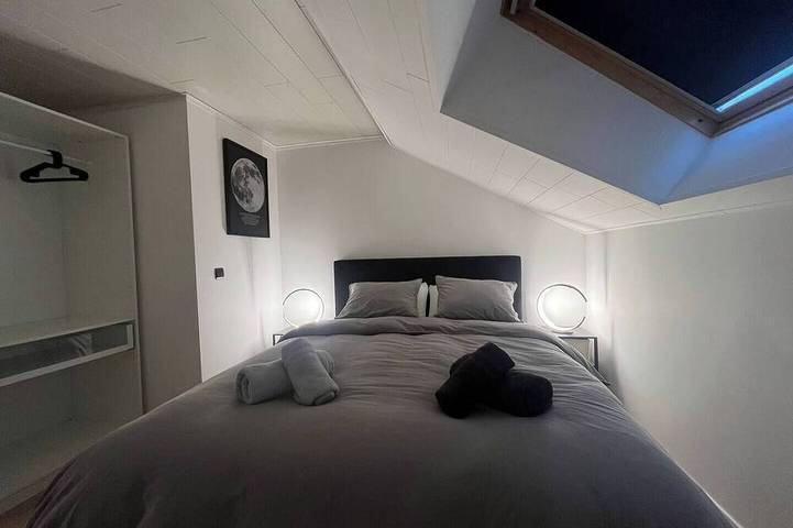 Location de vacances pour 12 personnes, avec jacuzzi à Momignies - 3