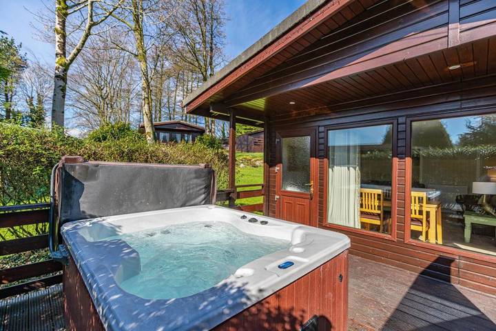 Holiday rental for 4 people, with terrace and hot tub, with pets in Newton Stewart