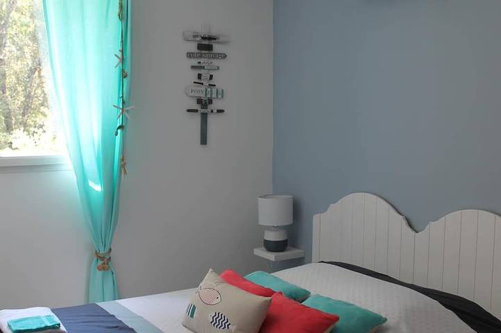 Location de vacances pour 8 personnes, avec terrasse et jardin à Mornas - 4