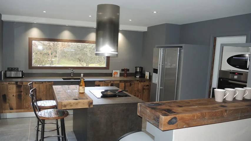Location de vacances pour 9 personnes, avec Terrasse ainsi que Jardin et Piscine à L'Isle-sur-la-Sorgue - 3