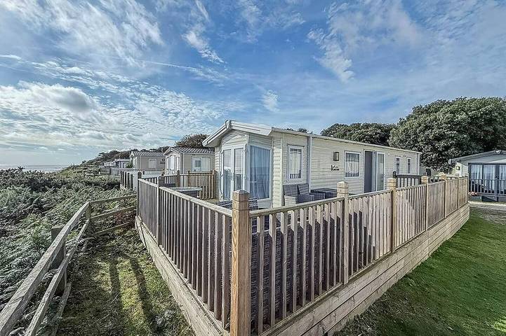 Glamping for 6 people, with terrace in Lowestoft