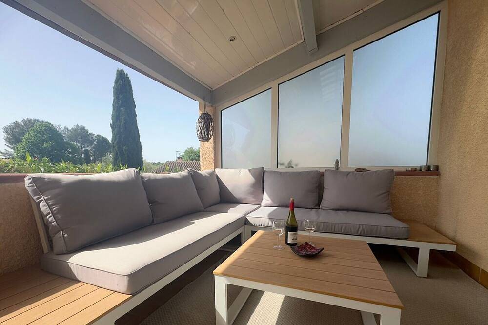 Spacious Villa with Pool – Near Montpellier in Teyran, Montpellier region
