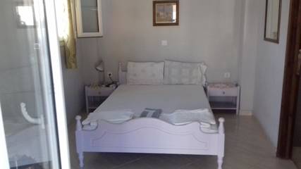 Gîte pour 2 personnes, avec terrasse, animaux acceptés dans Σκάλα Ερεσού