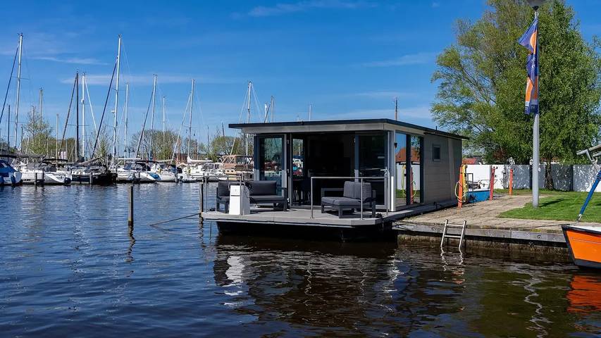 Boot für 5 Personen, mit Terrasse in Friesland - 3