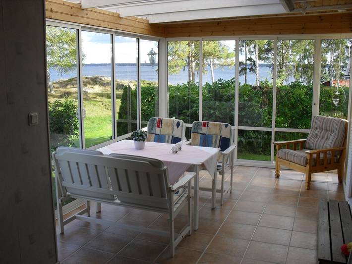 Ferienhaus für 4 Personen, mit Terrasse und Garten sowie Seeblick in Schweden