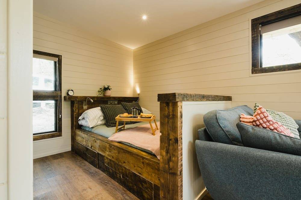 Cupwith -Kabine-Luxus-Ensuite mit Dusche-Blick auf den Wald in Westliches Yorkshire