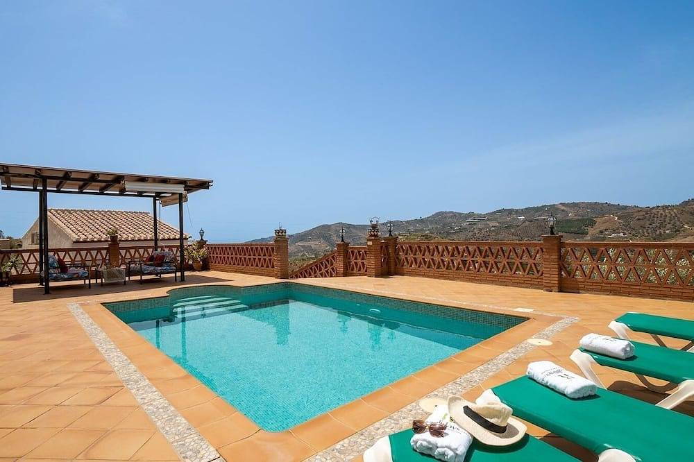 Casa vacanza a Axarquía a partire da 150€ a notte