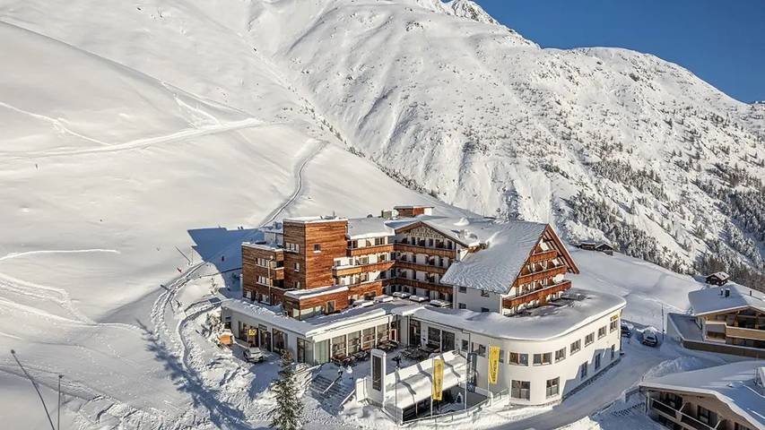 Studio für 3 Personen, mit Sauna und Whirlpool sowie Balkon und Pool