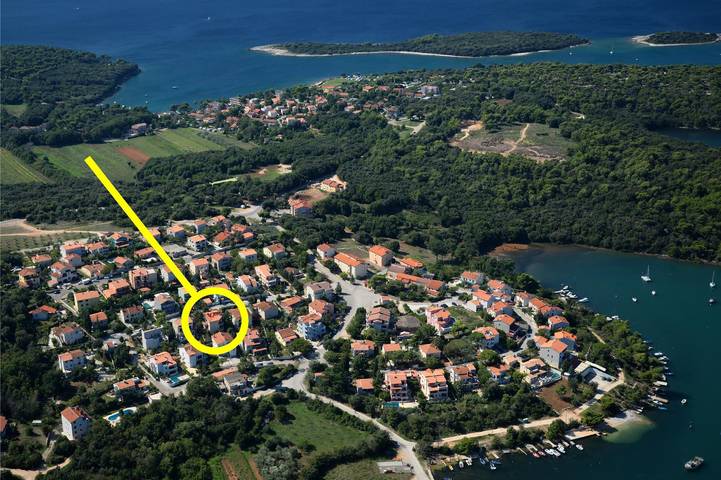 Apartament wakacyjny dla 2 osób, z taras i ogród w Banjole