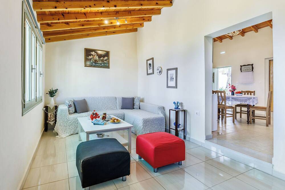 Villa Anagennisis, een prachtige villa met semi-privéstrand en een prachtig uitzicht in Sporaden