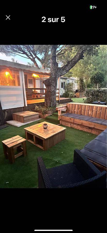 Camping pour 5 personnes, avec jardin et vue à Gassin - 3