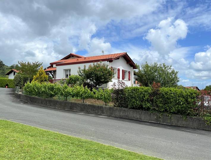 Gîte pour 4 personnes, avec terrasse à Hasparren - 2