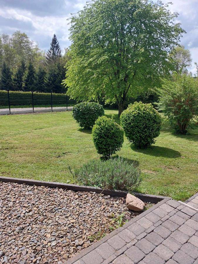 Gîte pour 6 personnes, avec Terrasse ainsi que Jardin et Vue dans Odeigne - 4