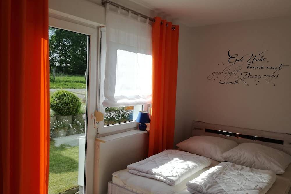 Ganze Wohnung, Uns Huus Maike  ruhige, gemütliche Ferienwohnung an der Wohlenberger Wiek in Hohenkirchen, Nordwestmecklenburg (Wismar und Umgebung)
