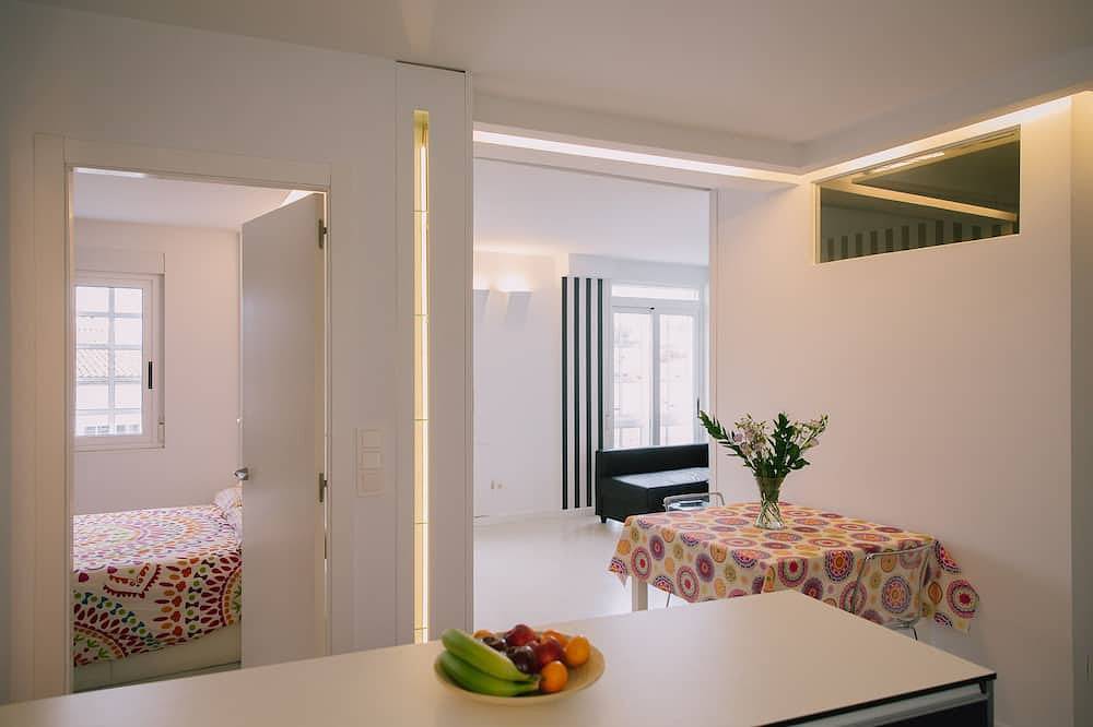 Entire apartment, Design apartment with parking very well located in Santiago de Compostela, La Coruña Province