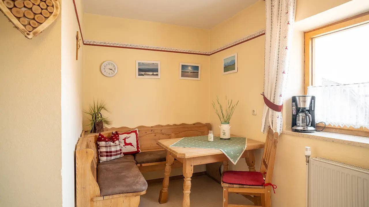 Ganze Ferienwohnung, Ferienwohnung für 5 Personen (48 m²) in Kirchanschöring in Kirchanschöring, Rupertiwinkel
