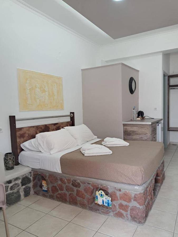 Location de vacances pour 3 personnes, avec jardin et terrasse dans Perivolos - 3