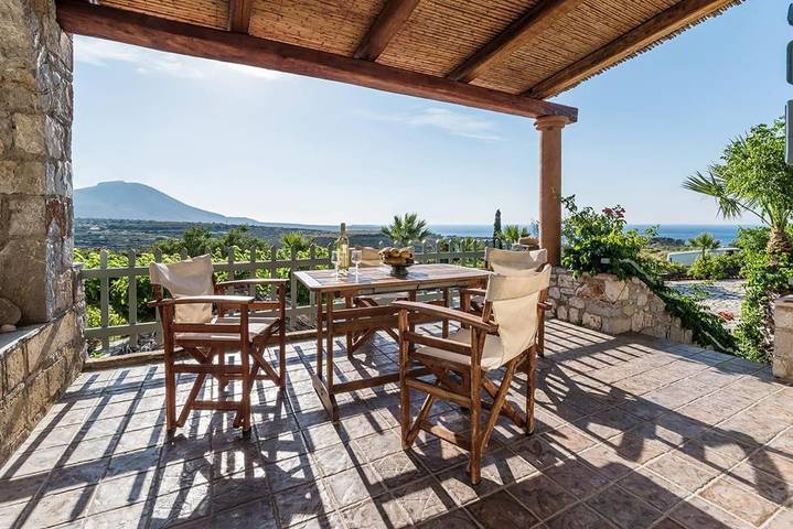 Maison d’hôte pour 2 personnes, avec Balcon et Terrasse ainsi que Jardin et Vue