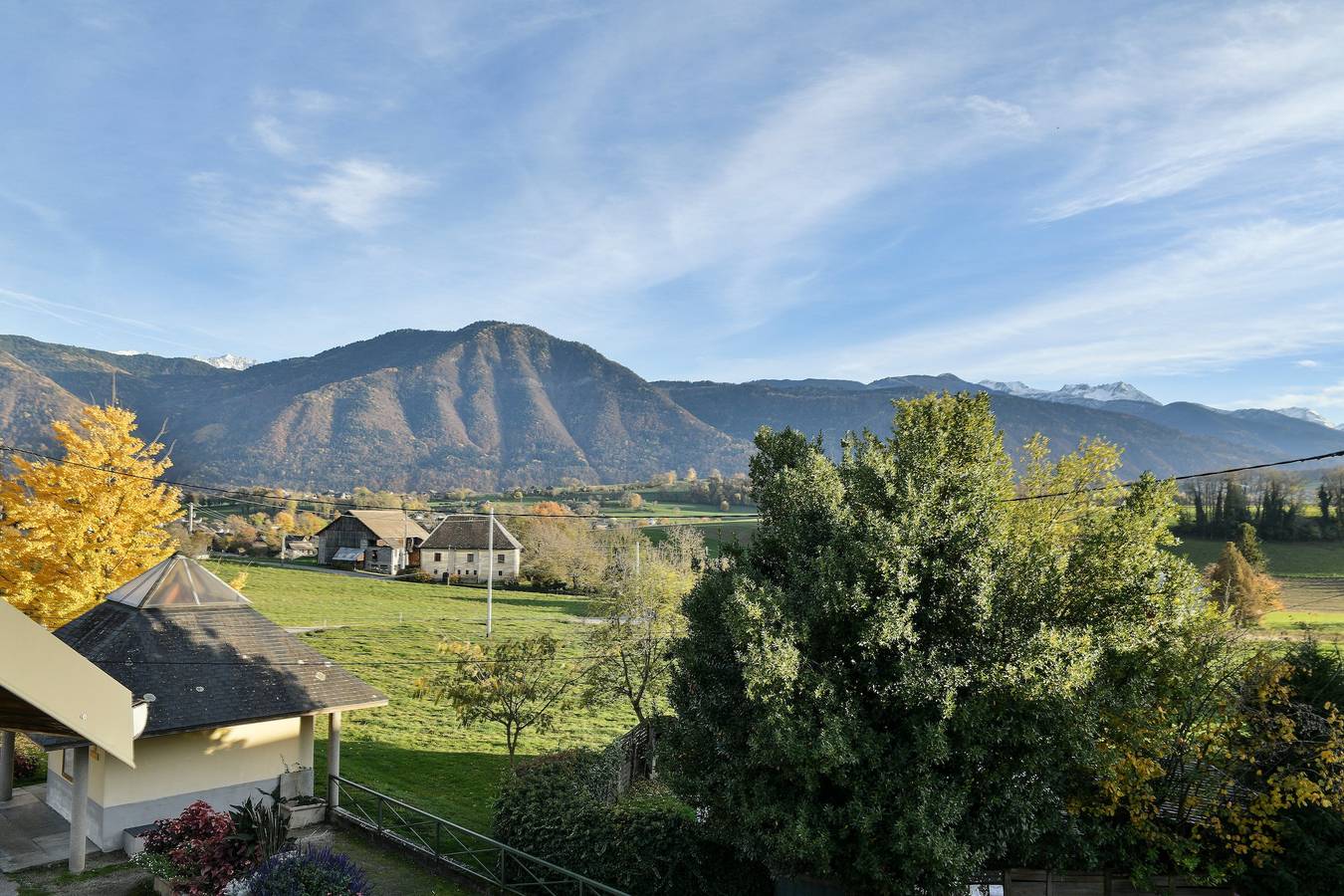 Appartement entier, Appartement « Gîte Yveco » avec vue montagne, balcon et Wi-Fi in Châteauneuf (Savoie), Région de Chambéry