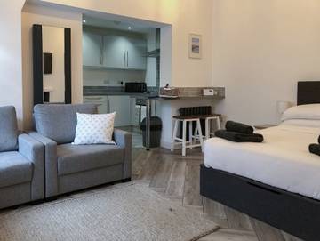 Gîte pour 2 personnes, avec jardin, animaux acceptés à Conwy