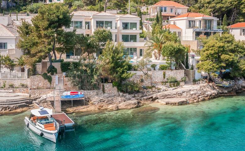 Villa für 12 Personen, mit Sauna und Terrasse sowie Garten in Split-Dalmatien