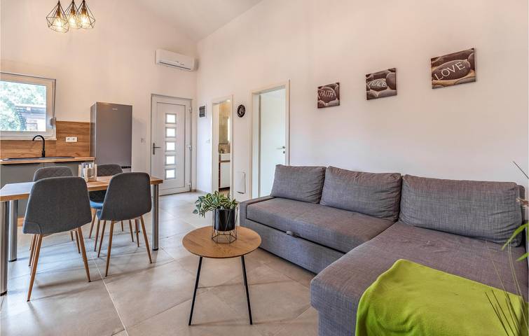 Ferienhaus für 4 Personen, mit Terrasse in Peroj - 3