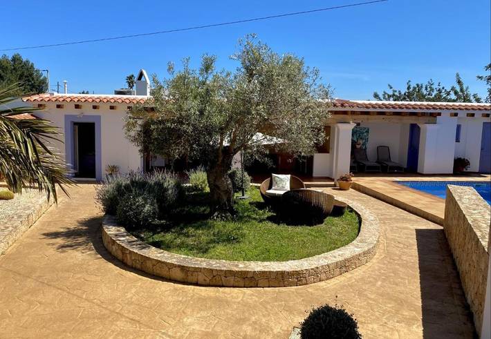 Casa rural para 8 personas, con Balcón y Terraza además de Jardín y Piscina en Sant Jordi de ses Salines - 3