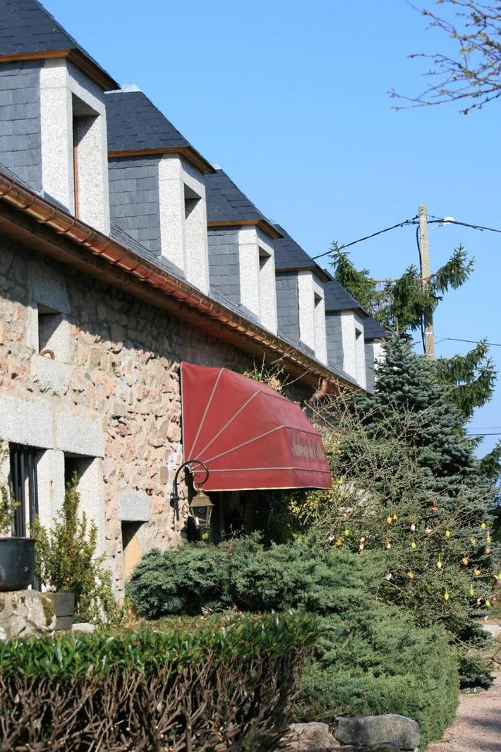 Hôtel pour 3 personnes, avec jardin et terrasse à Quarré-les-Tombes - 3