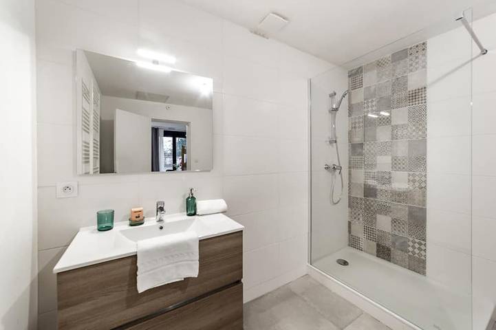 Gîte pour 2 personnes à Charbonnières-les-Bains - 3