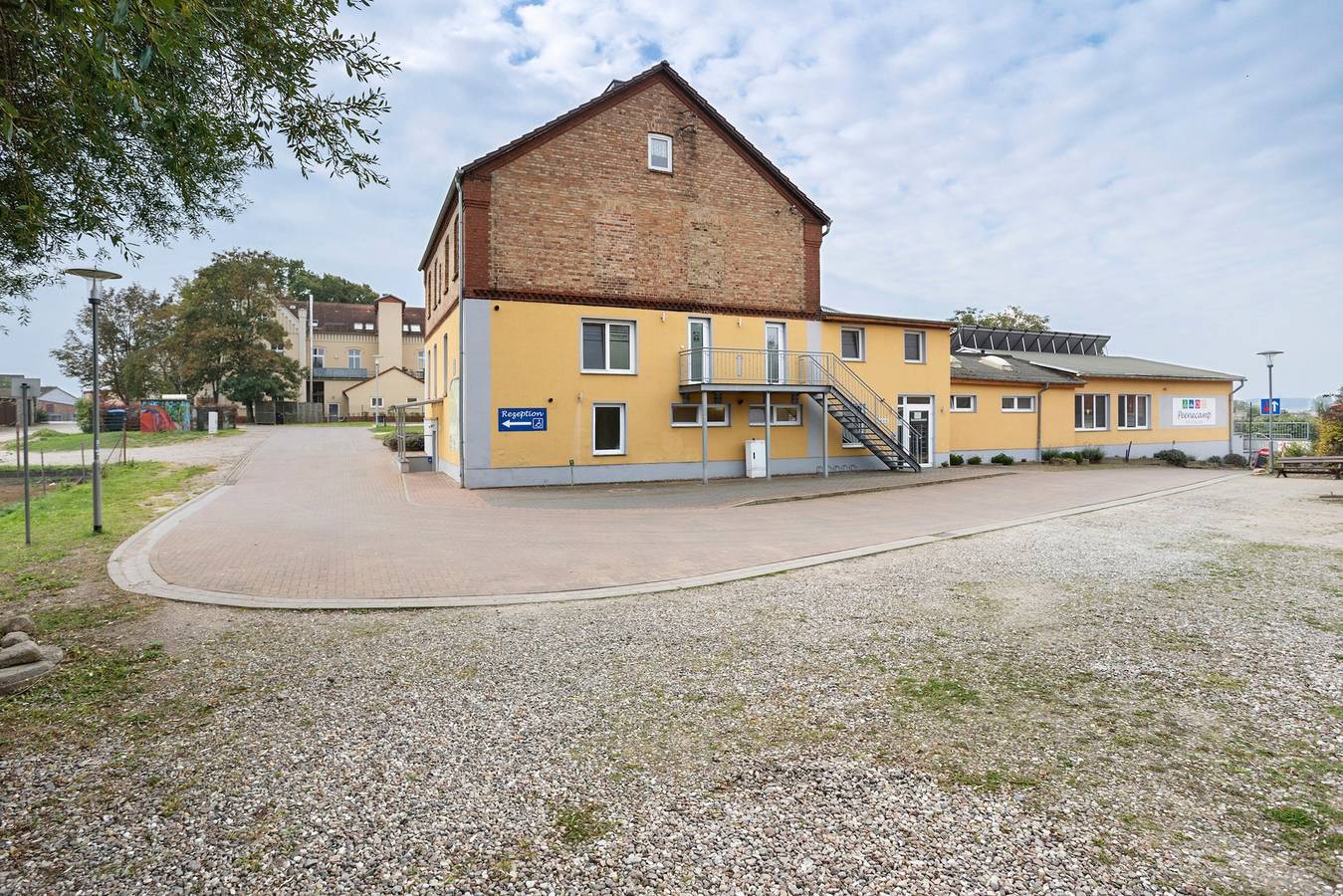 Ganze Wohnung, Ferienwohnung 'Fr 2 - 4 Personen' mit Gemeinschaftsterrasse und Wi-Fi in Neukalen, Kummerower See
