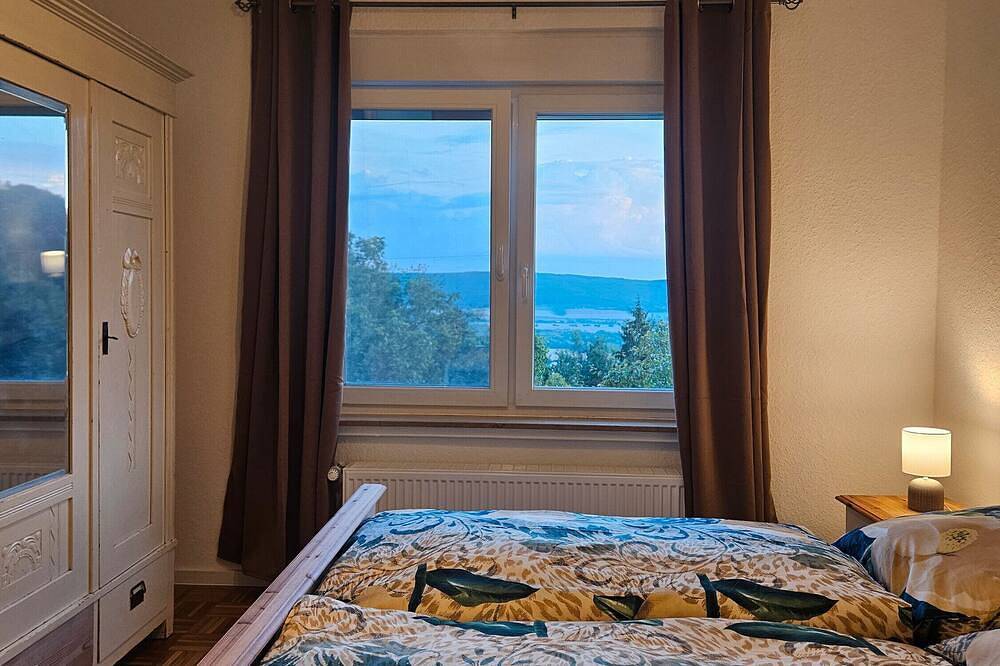 Ganze Wohnung, Apartment 'Panoramablick' mit Bergblick und Wlan in Rinteln, Landkreis Schaumburg