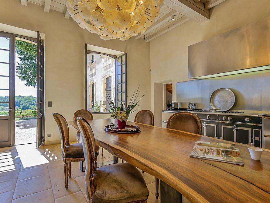 Château pour 8 personnes avec jardin in Saint-Georges-de-Montclard, Périgord Pourpre