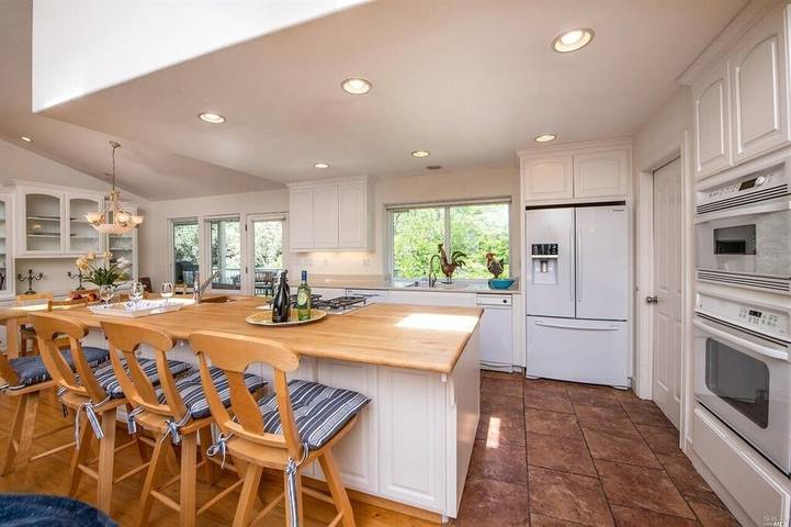 Holiday home for 8 people, with hot tub and garden - 1