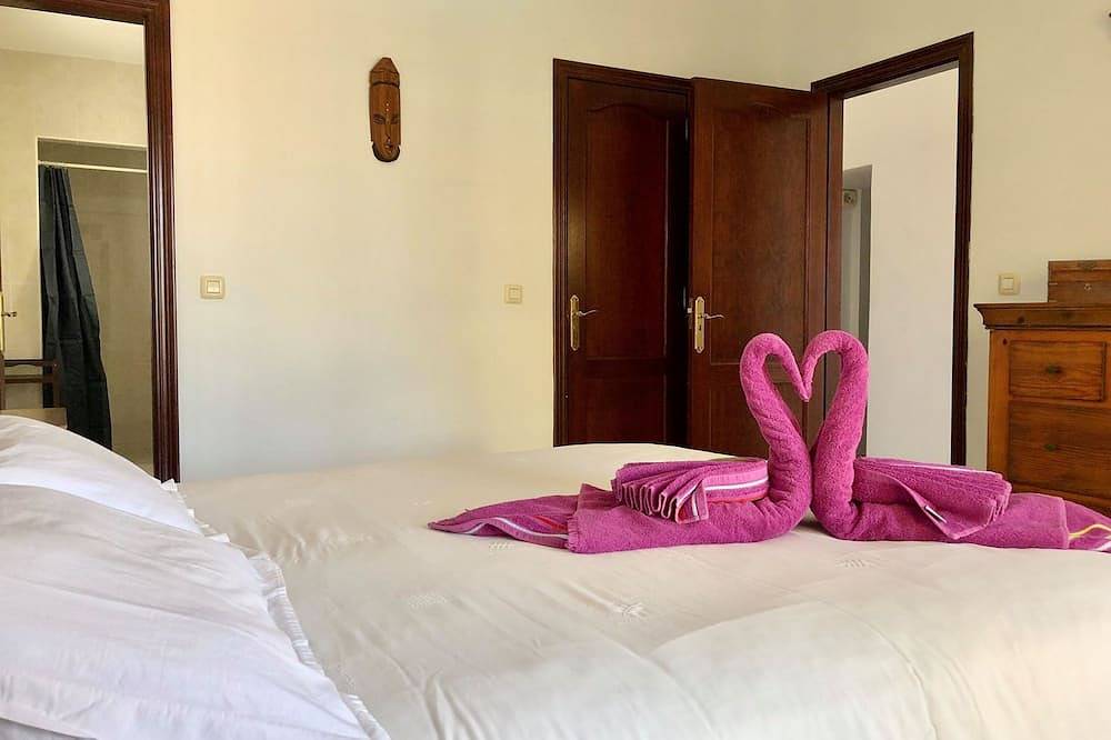 Villa Ocaso ist eine schöne 4 Schlafzimmer, 3 Badezimmer Villa in einer ruhigen Wohngegend. in Playa Blanca, Yaiza