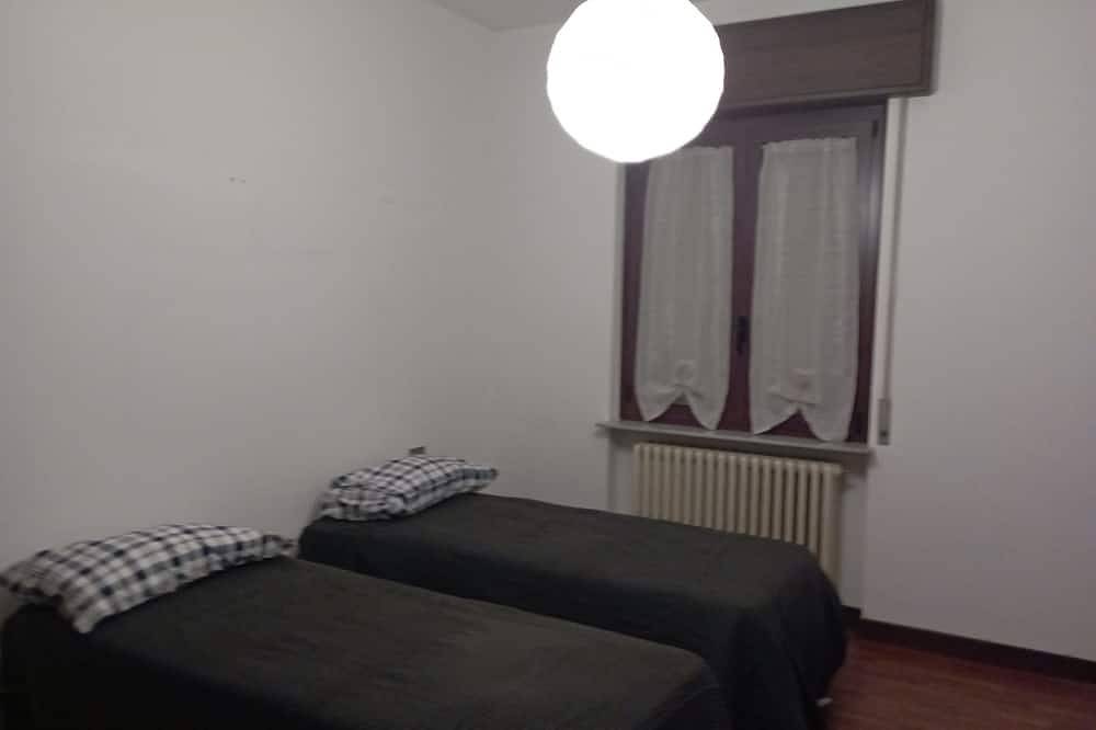 Entire apartment, The House of the Alley in Bresso, Milan Province