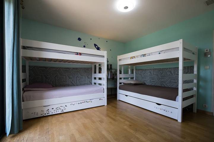 Family vacation home for up to 6 people with a heated pool in Castillon-du-Gard, Region de Nimes