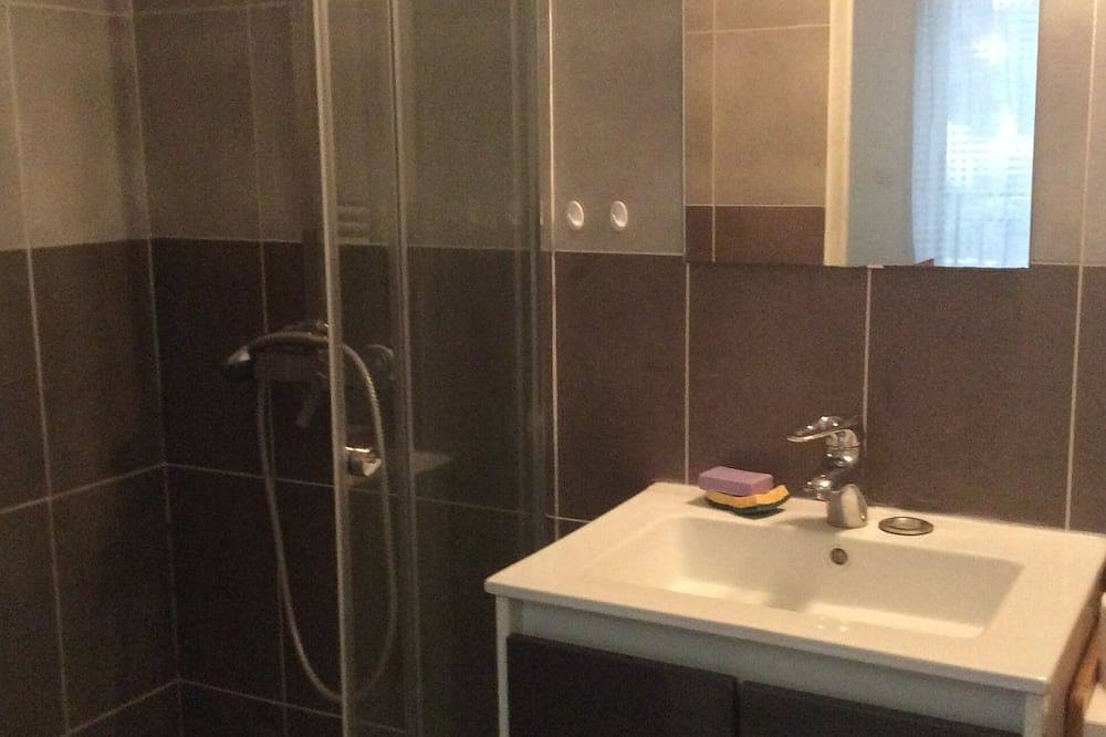 Appartement entier, \"La verrerie\" comfortable apartment in Hérépian, Région de Béziers