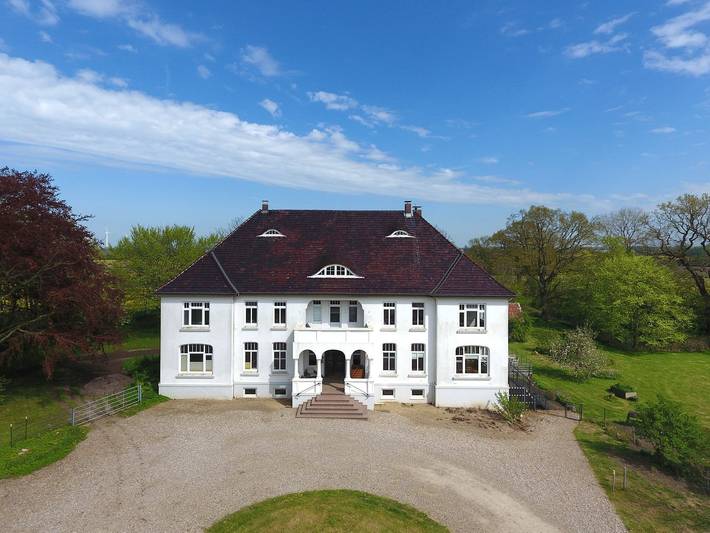 Ferienwohnung für 6 Personen, mit Terrasse und Garten sowie Ausblick in Sörup