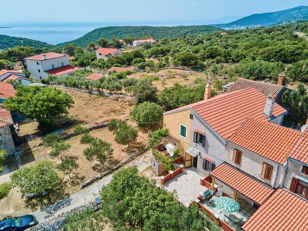 2-Zimmer-Haus mit Terrasse Stivan, Cres K-25073 in Martinscica, Cres