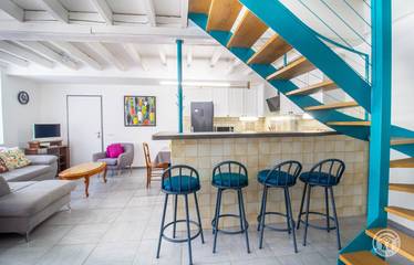 Gîte pour 6 personnes, avec terrasse à Esterre